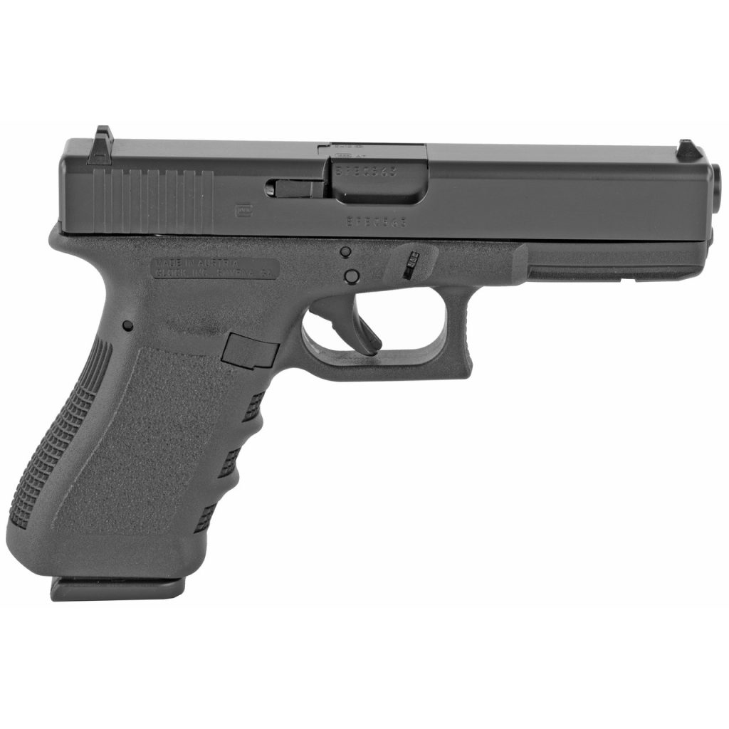 The California compliant Glock 17 Gen3 BLK is tried and tested by most police forces across the United States and has stood the test of time.