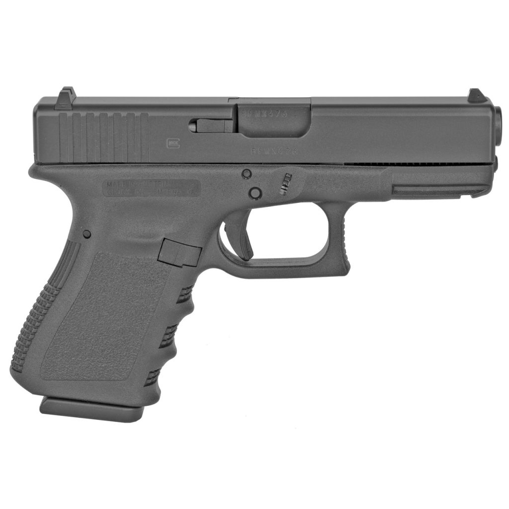 The California compliant GEN3 Glock 23 BLK is the famous Glock 19 but with a bit more power as requested by Law Enforcement and Professionals alike.